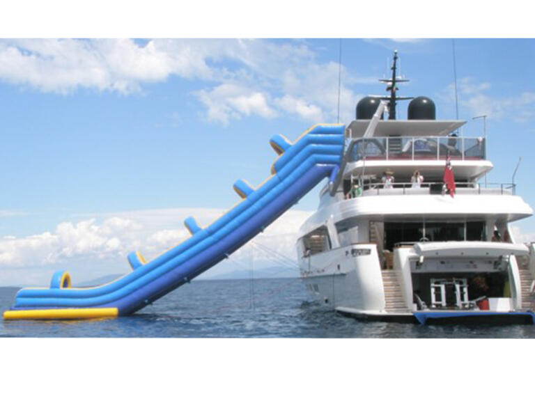 17015 Tobogan De Barco